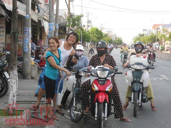 TP Hồ Chí Minh phấn đấu 100% người dân dùng nước sạch, có thể uống tại vòi ảnh 1